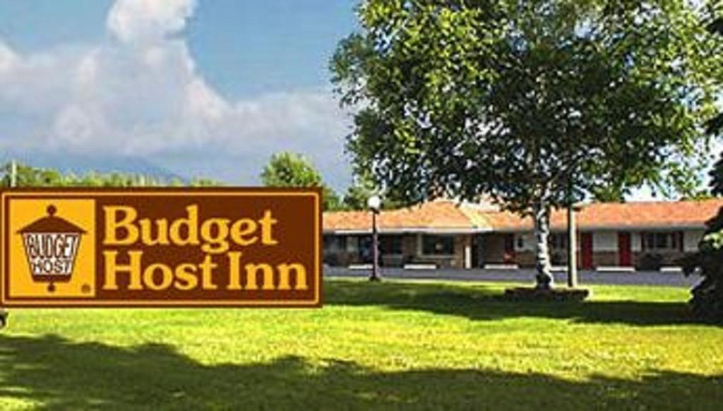 Budget Host Inn - Маністік Екстер'єр фото