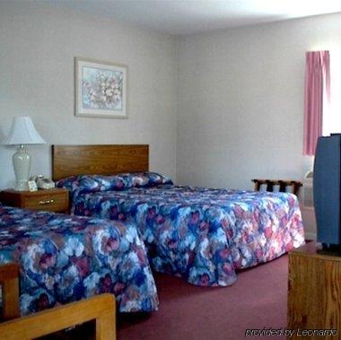 Budget Host Inn - Маністік Номер фото